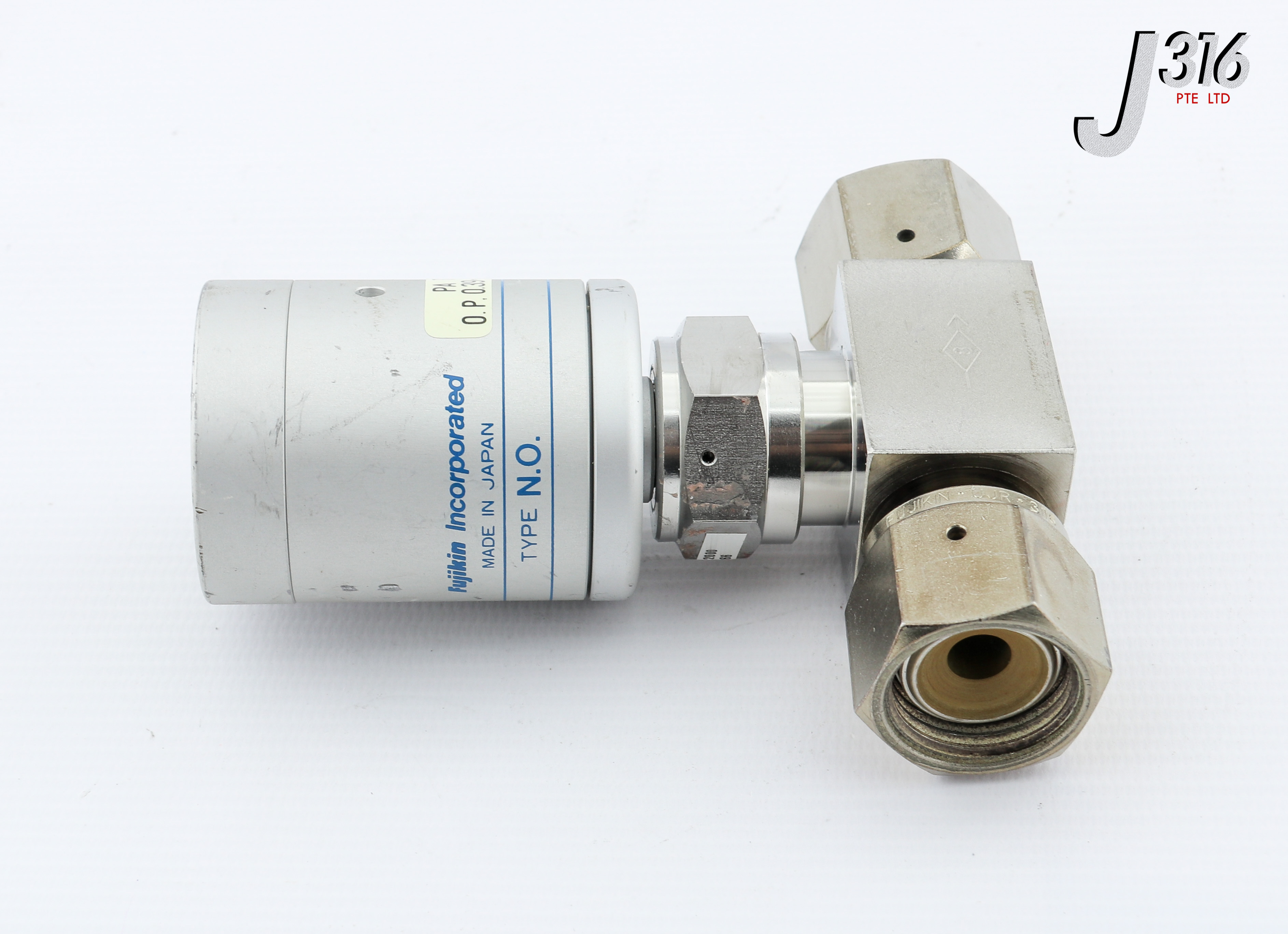 25971 FUJIKIN 1/2'' VCR DIAPHRAGM VALVE TYPE N.O. O.P 0.34~0.49MPA